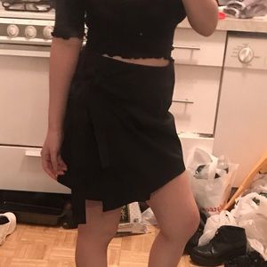 Theory Wrap Tie Skirt with button enclosure